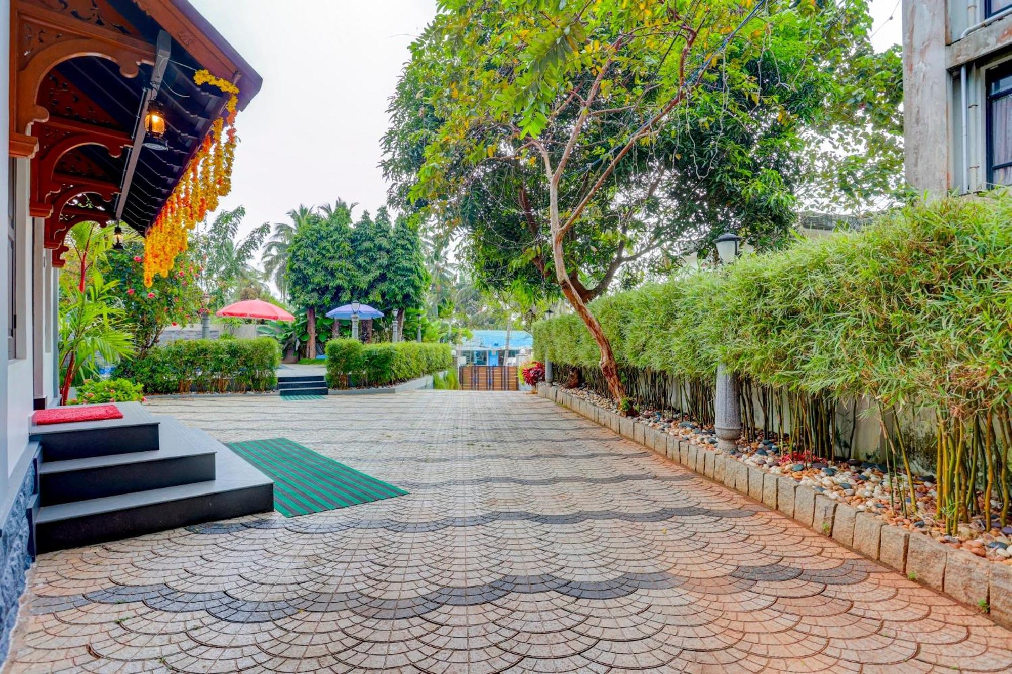 Hotel O Poptavern Heritage Kovalam Exterior foto